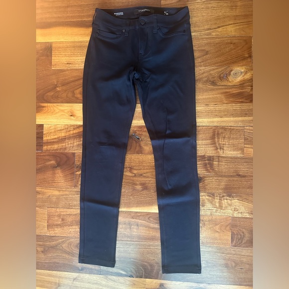 EUC Liverpool Black Madonna Legging; Size 0 / 25 - Picture 3 of 7